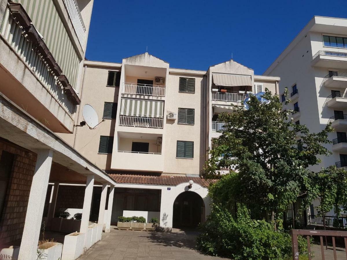 Emi Διαμέρισμα Μπούντβα Εξωτερικό φωτογραφία